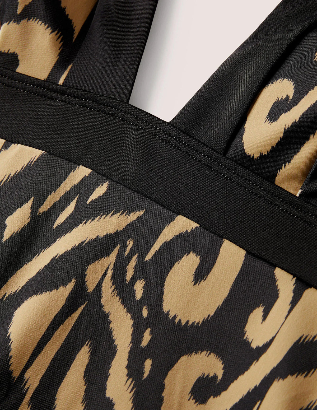 Ithaca Halter Swimsuit-Nero, Ikat
