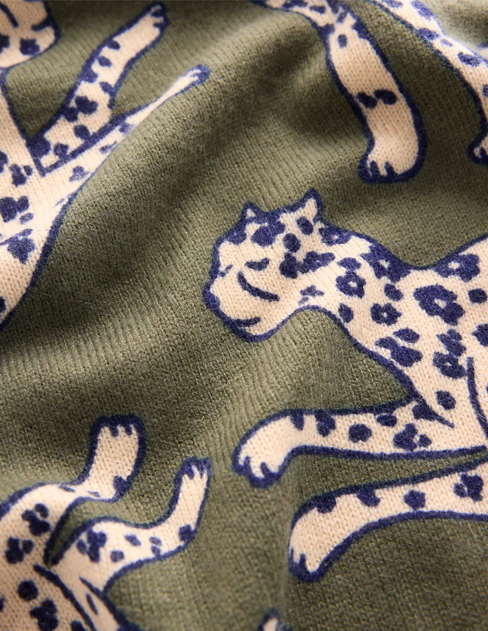 Lydia Cashmere Jumper-Woodland Green, Leopard