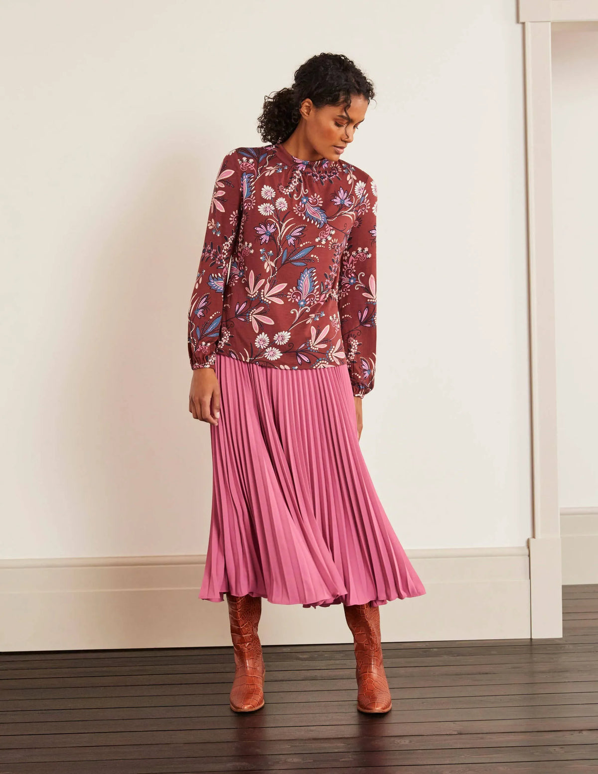 Natasha Jersey Top-Maroon, Heritage Bloom
