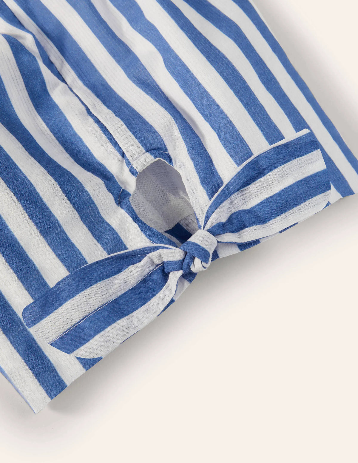 Tie hem shorts-Elizabethan Blue/ White