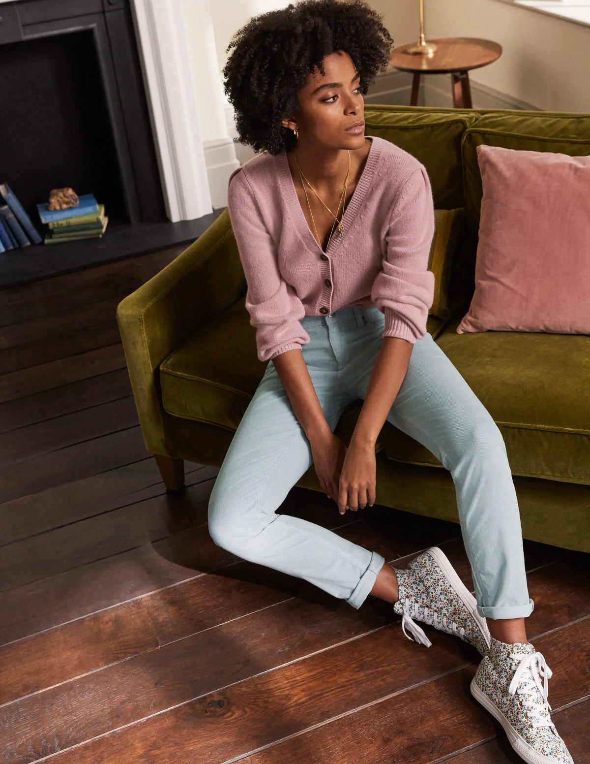 Cord Girlfriend Jeans-Pebble