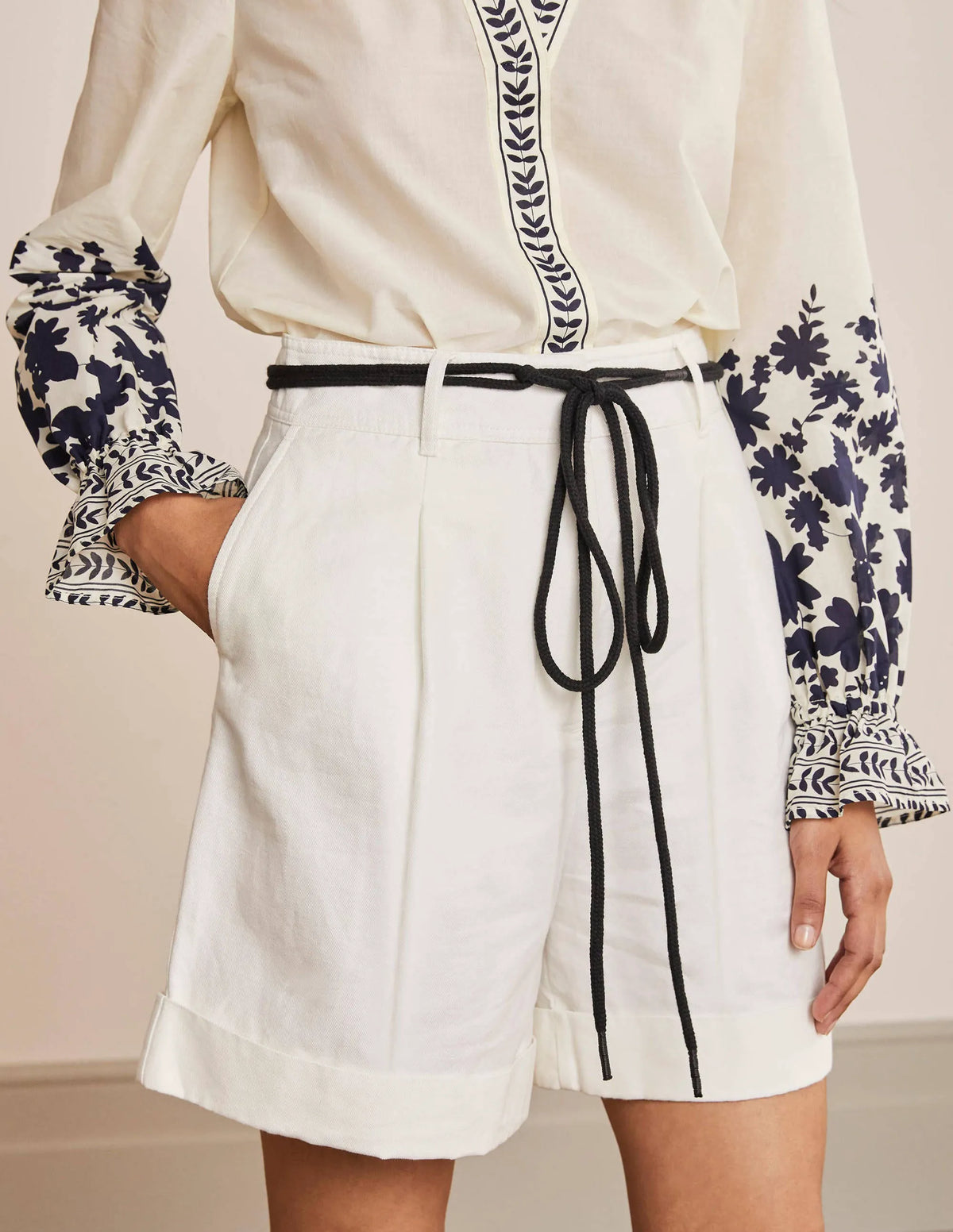 Portree Shorts-White