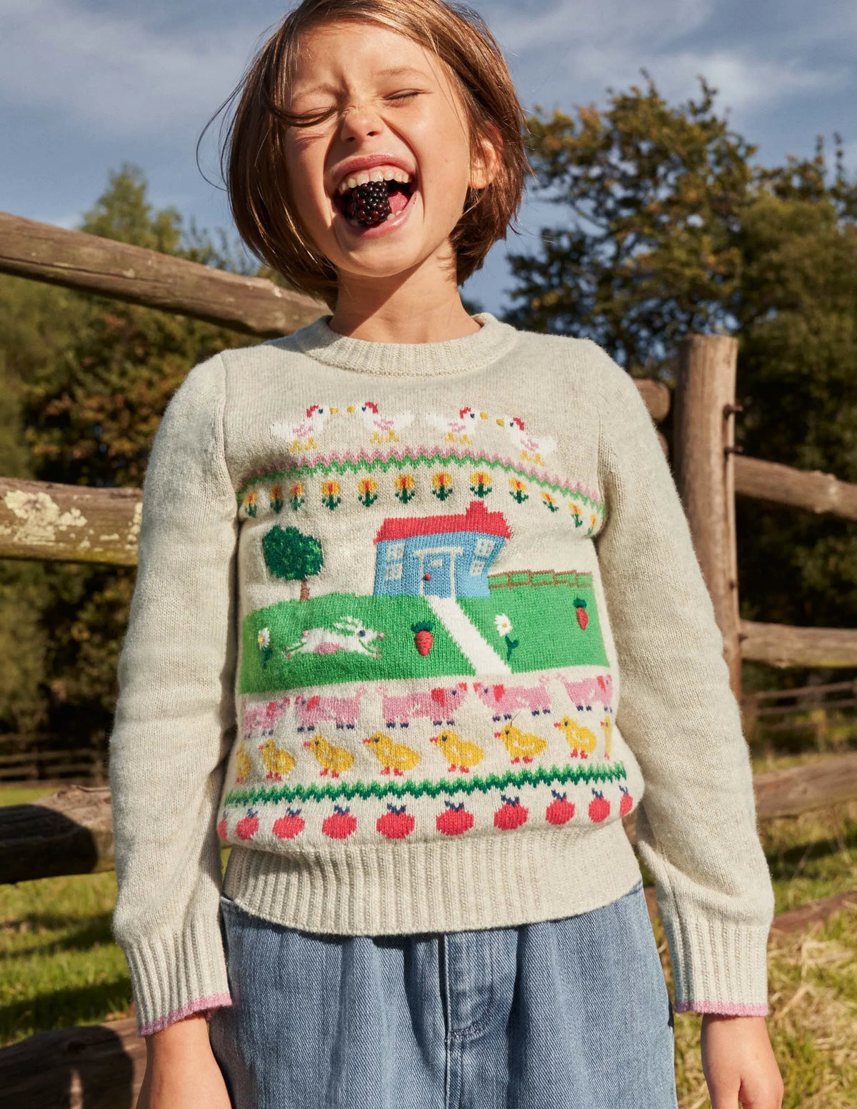Farm House Sweater-Oatmeal Marl House Scene