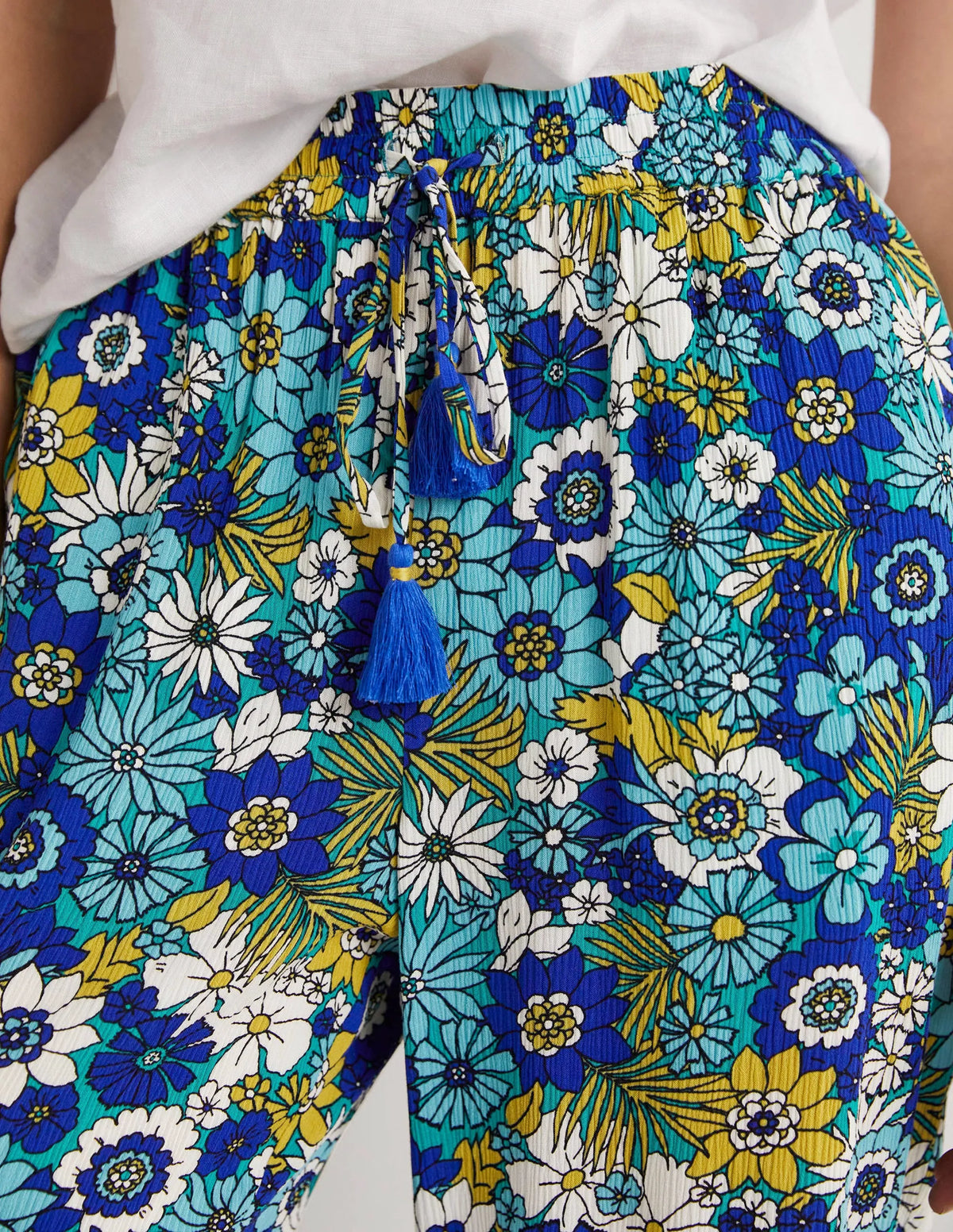 Crinkle Tapered Pants-Emerald, Bloom Garden