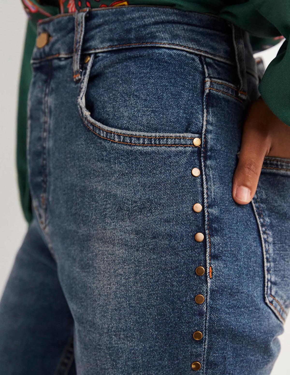 Relaxed Straight Studded Jeans-Mid Vintage, Stud