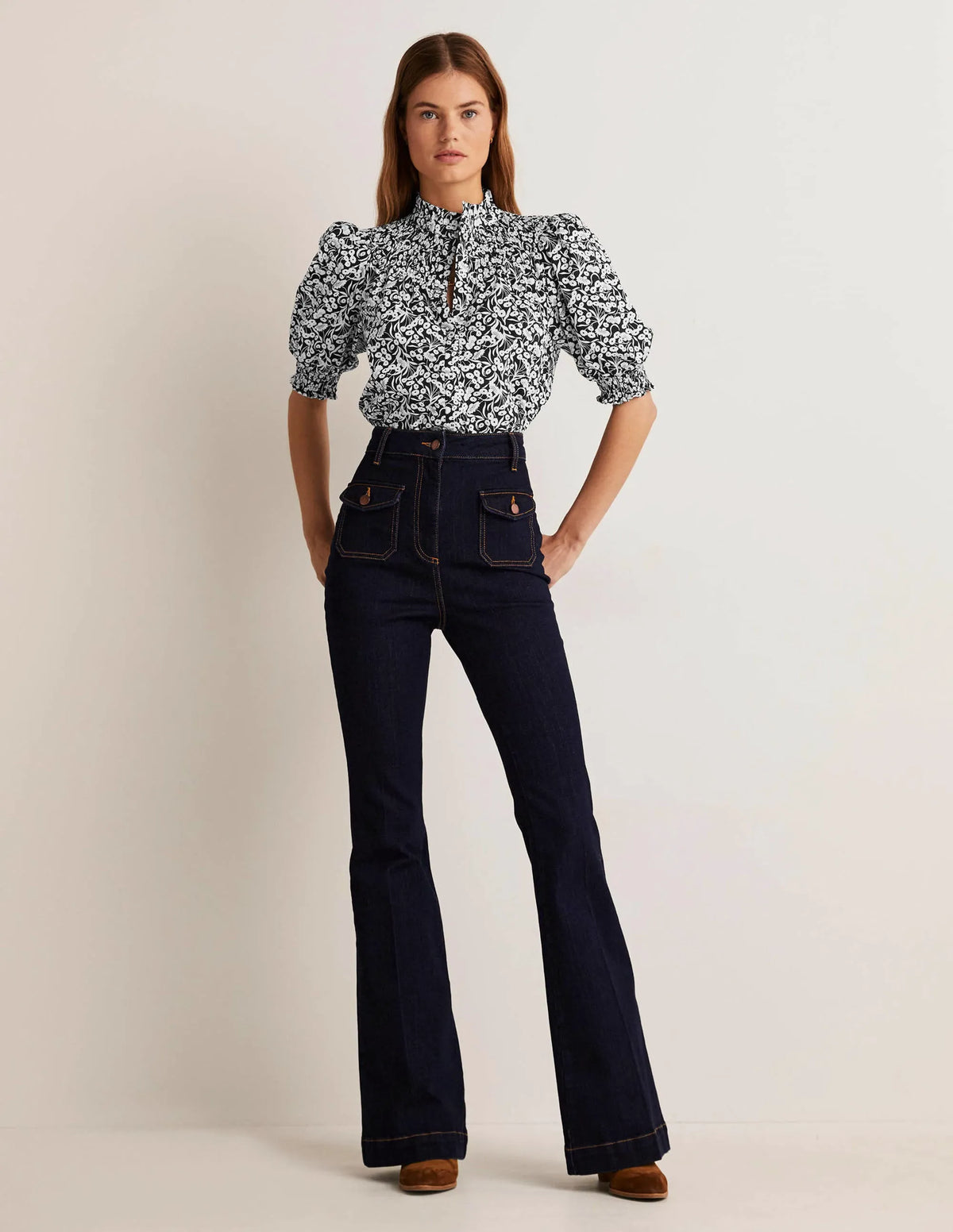 Short Sleeve Smocked Shirt-Black, Floret Bud