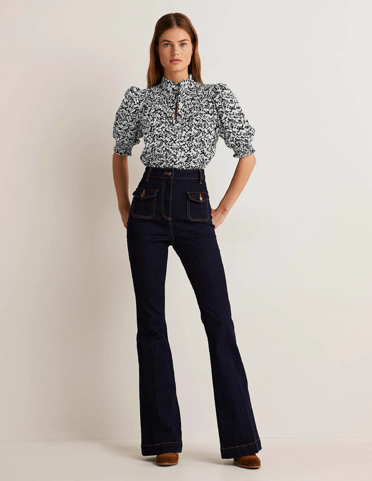 Short Sleeve Smocked Shirt-Black, Floret Bud