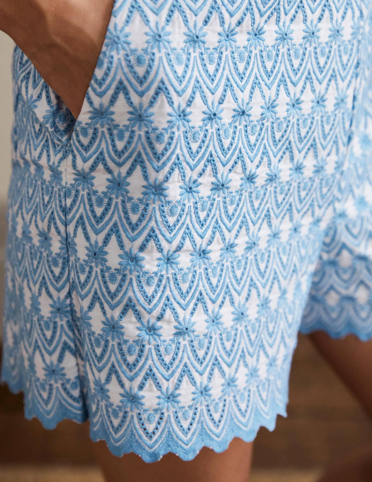 Tamsin Embroidered Shorts-Blue Daisy Broderie