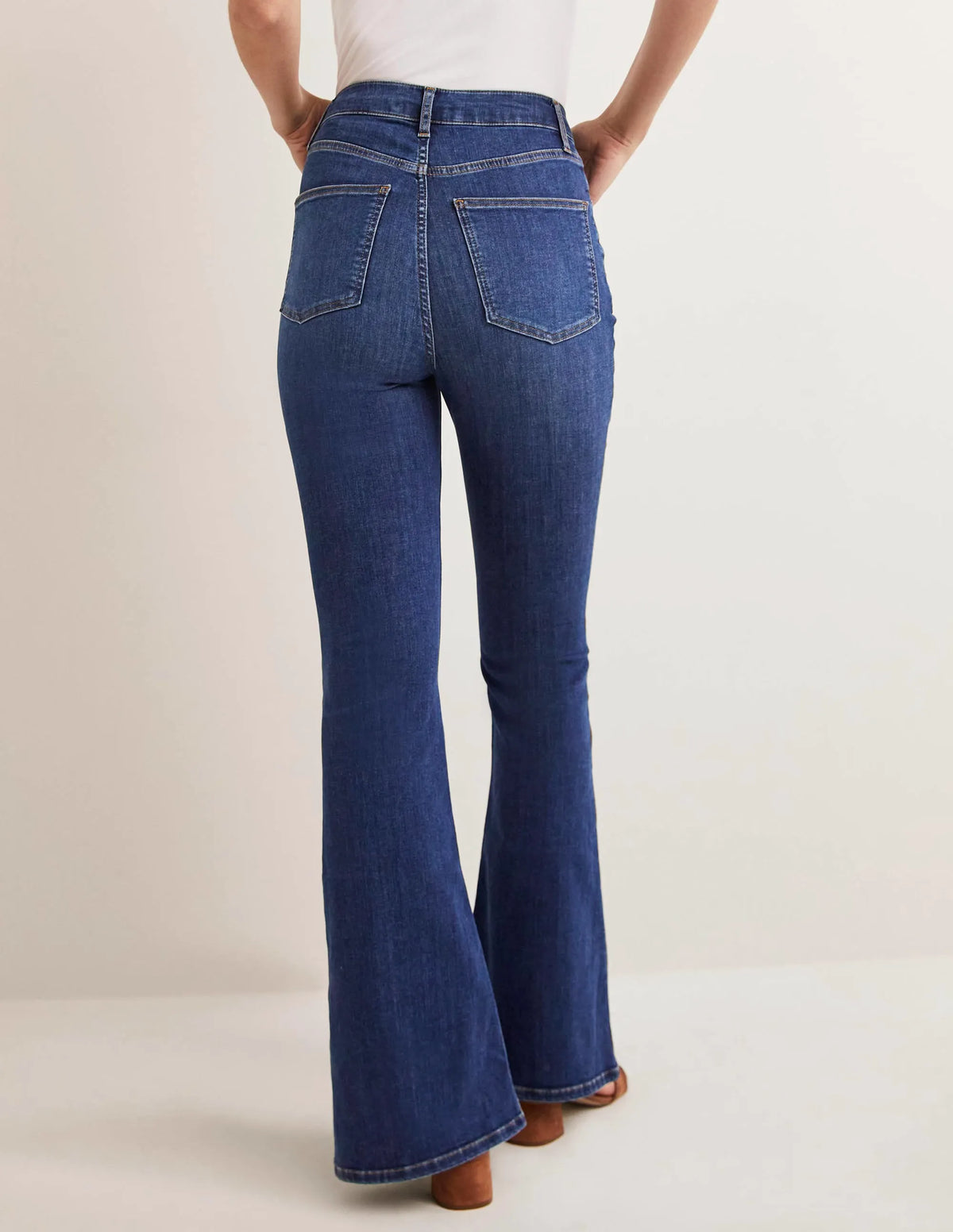 HIGH RISE FITTED FLARE-Mid Vintage
