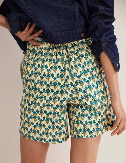 Pull On Shorts-Chesapeake Bay, Poppy Geo