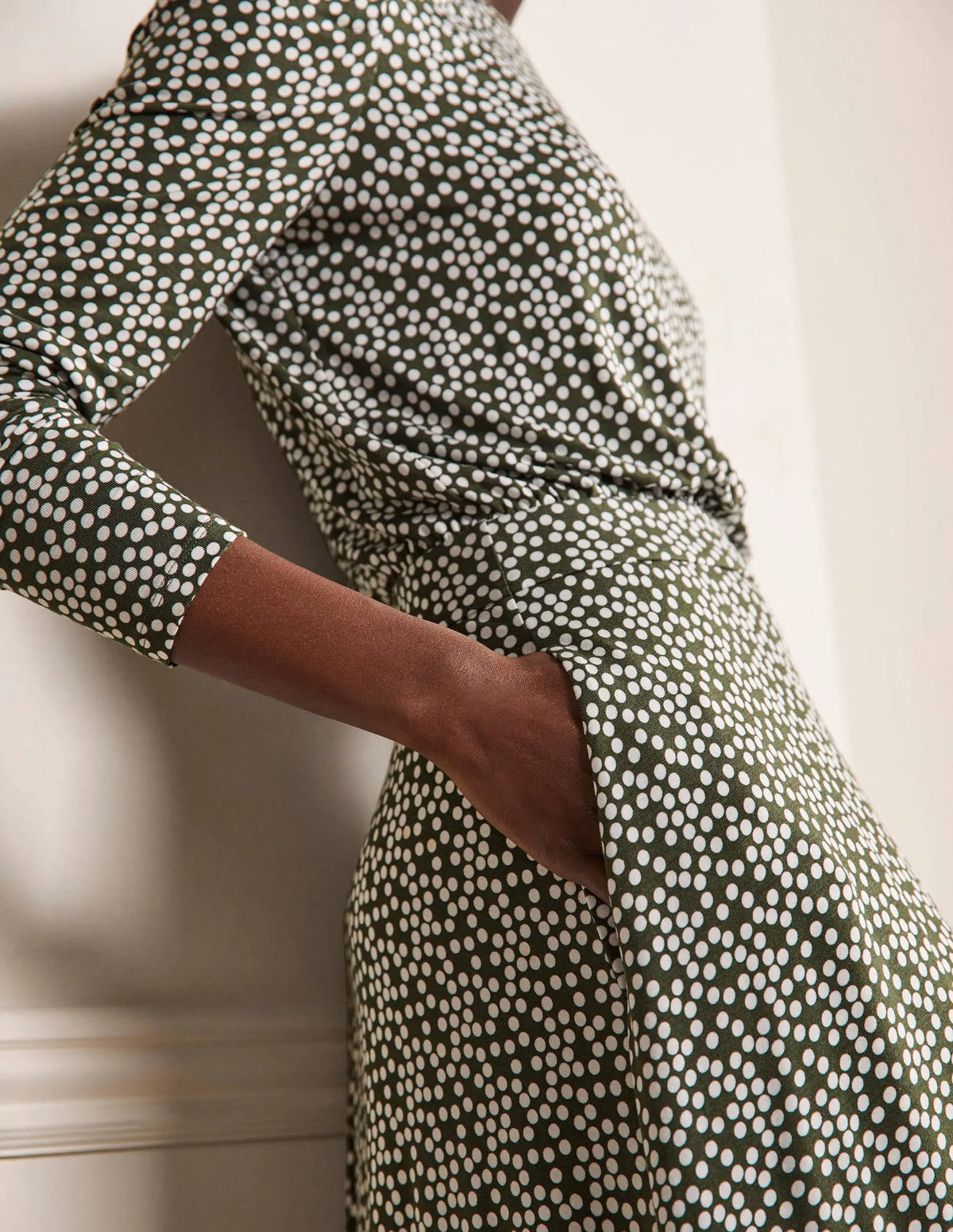 Puff Sleeve Jersey Midi Dress-Marsh, Scatter Spot
