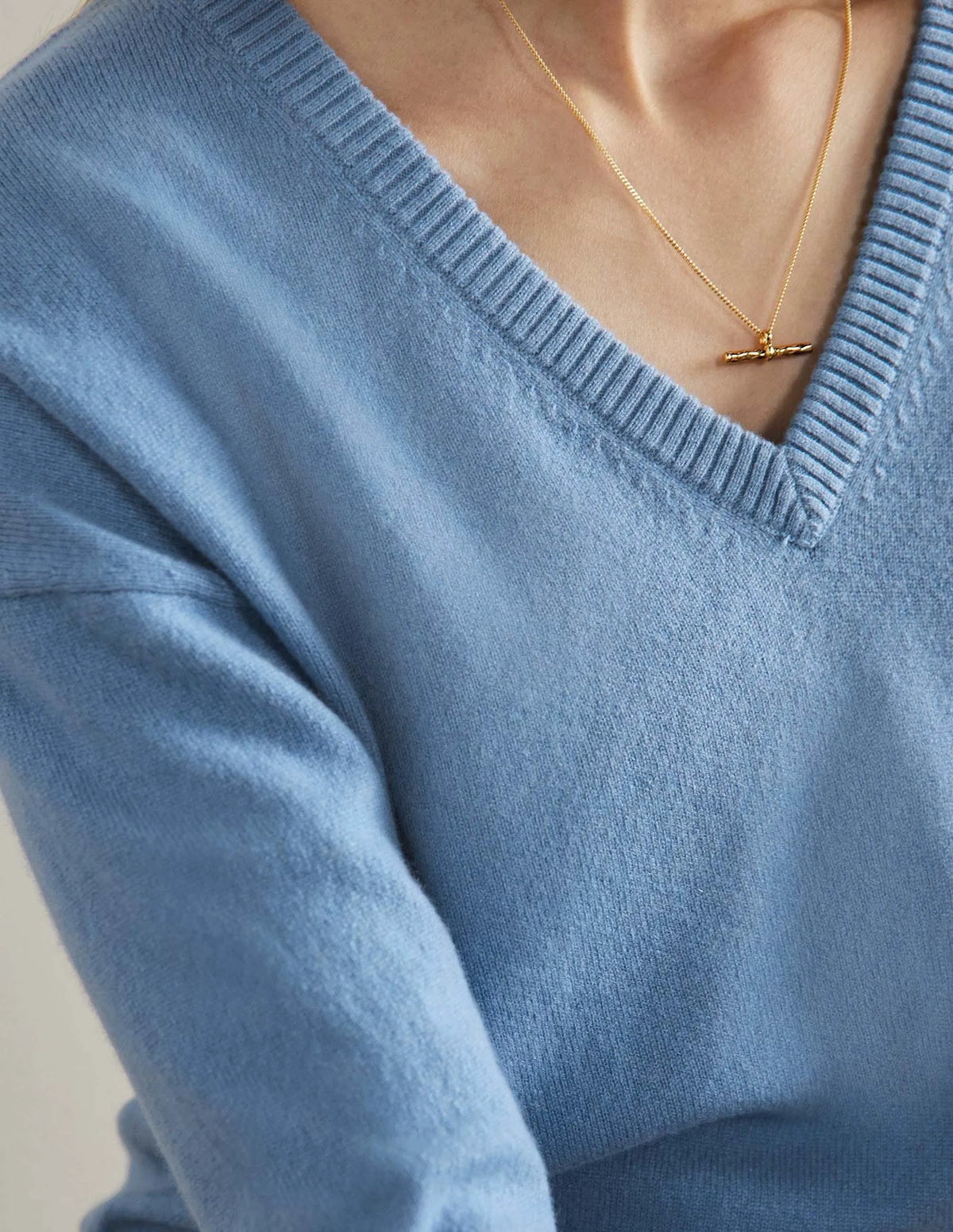 Cashmere V-neck Relax Jumper-Riviera Blue