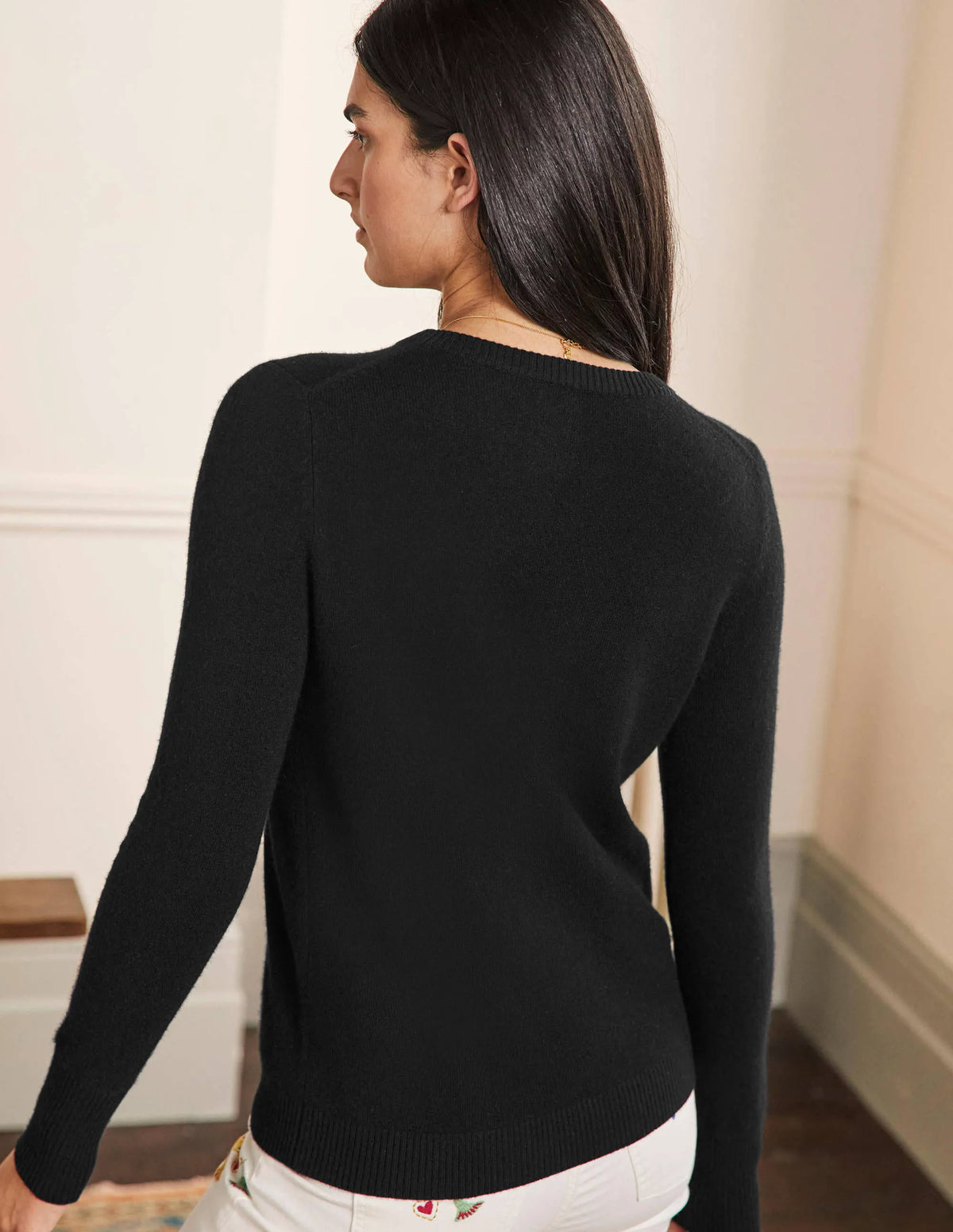 Cashmere Crew Neck Sweater-Black