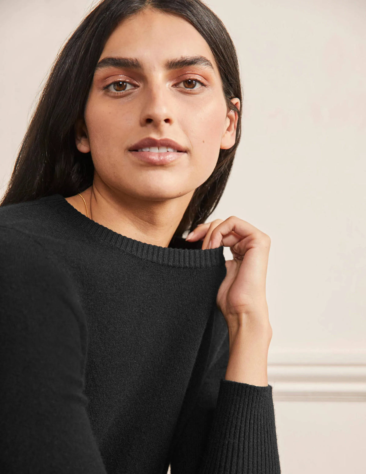 Cashmere Crew Neck Sweater-Black