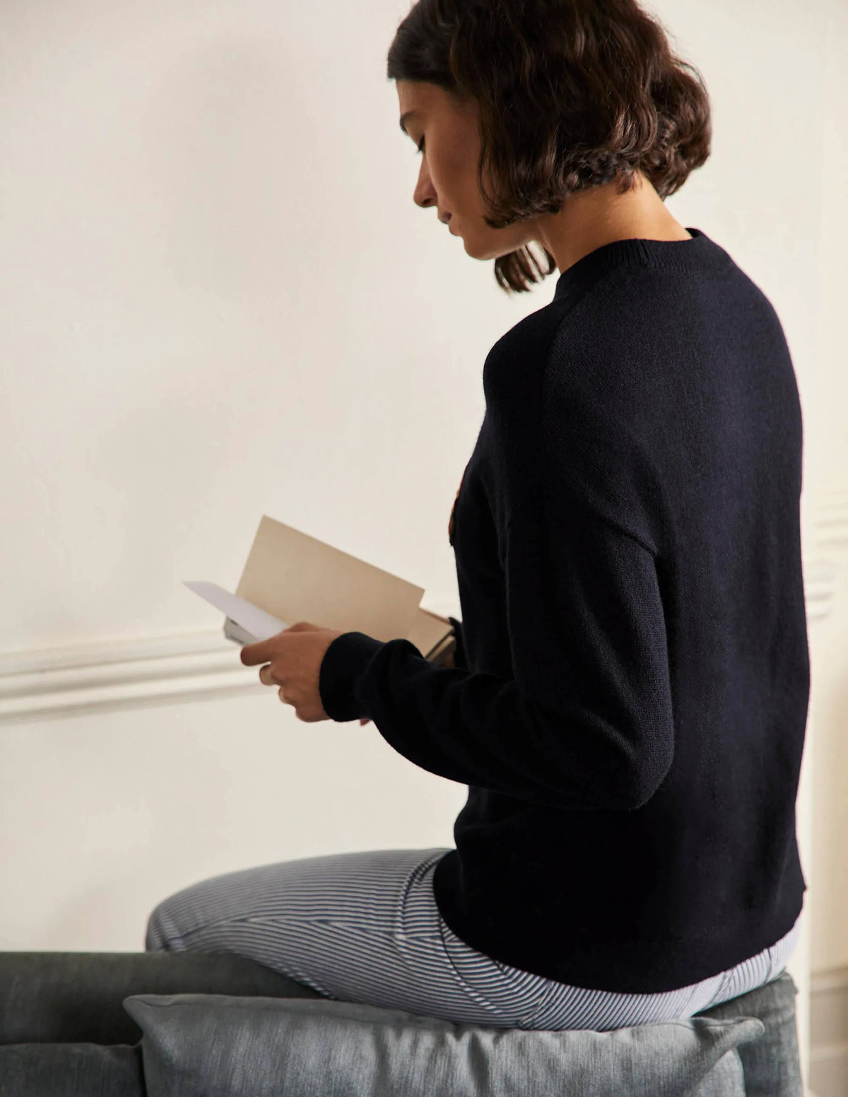 Relaxed Embroidered Sweater-Navy, Highland Cow