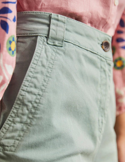 Classic Chino Shorts-Iceberg Green