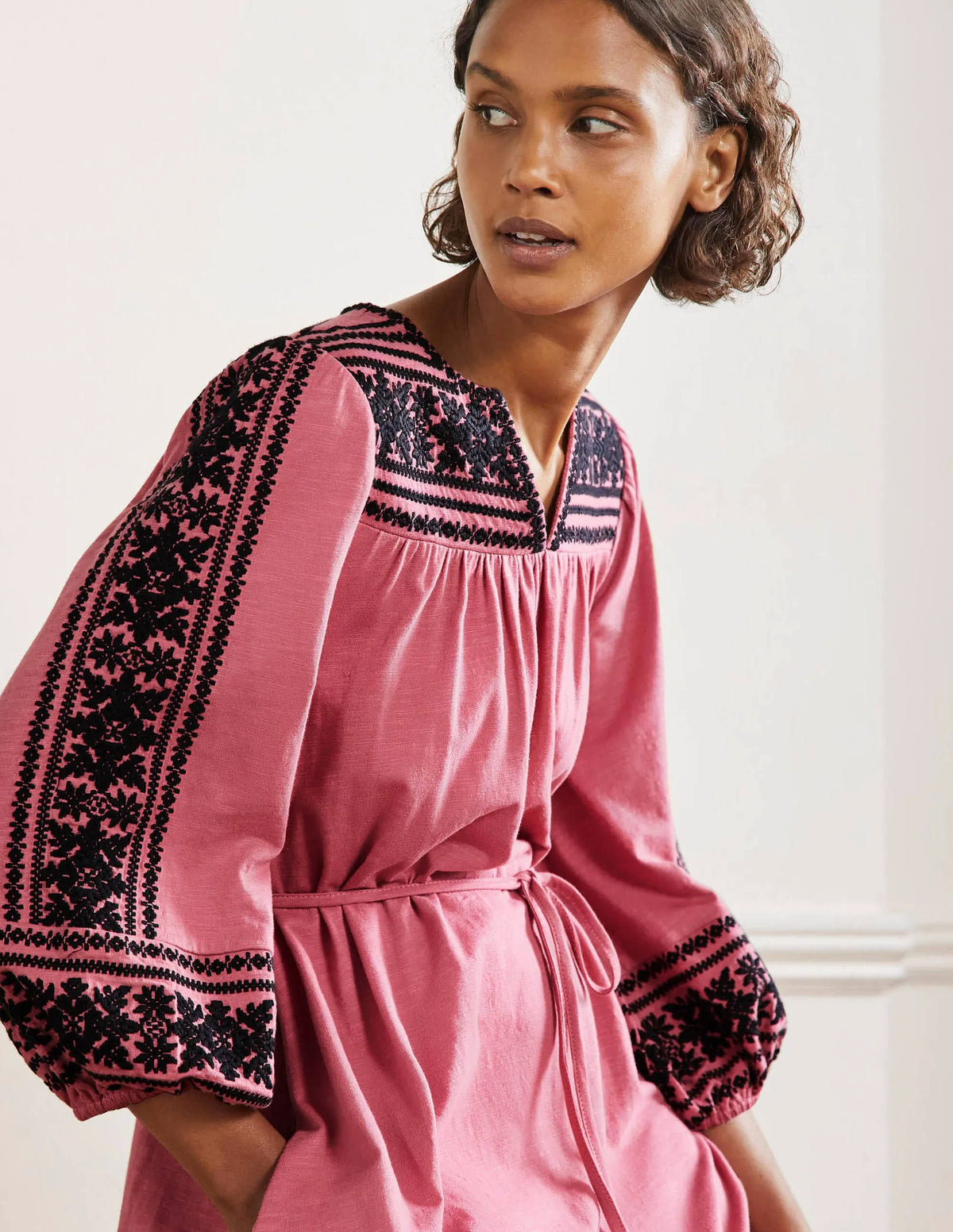 Embroidered Jersey Midi Dress-Dusty red
