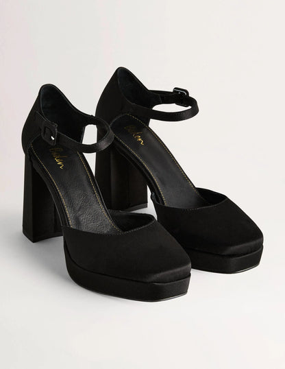 Closed-Toe Heeled Platforms-Black