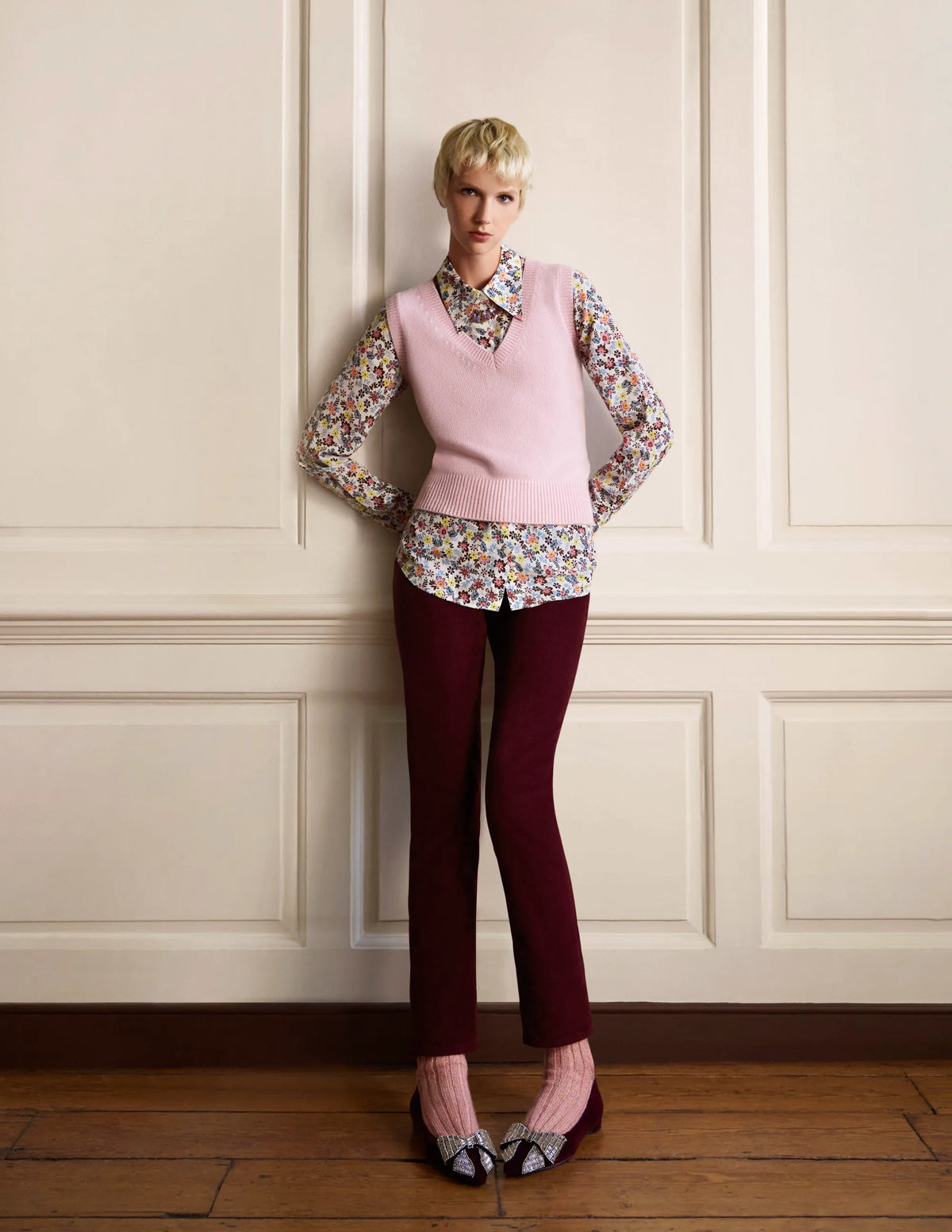 Cashmere V-Neck Sweater Vest-Coconut Ice Pink