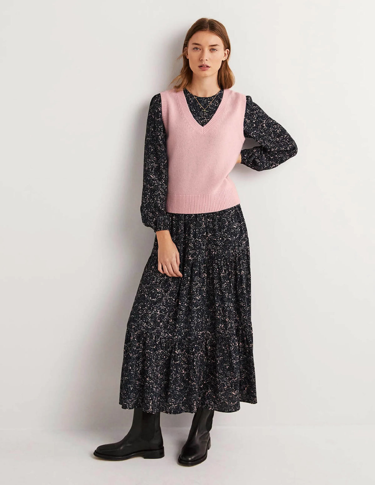 Cashmere V-Neck Sweater Vest-Coconut Ice Pink