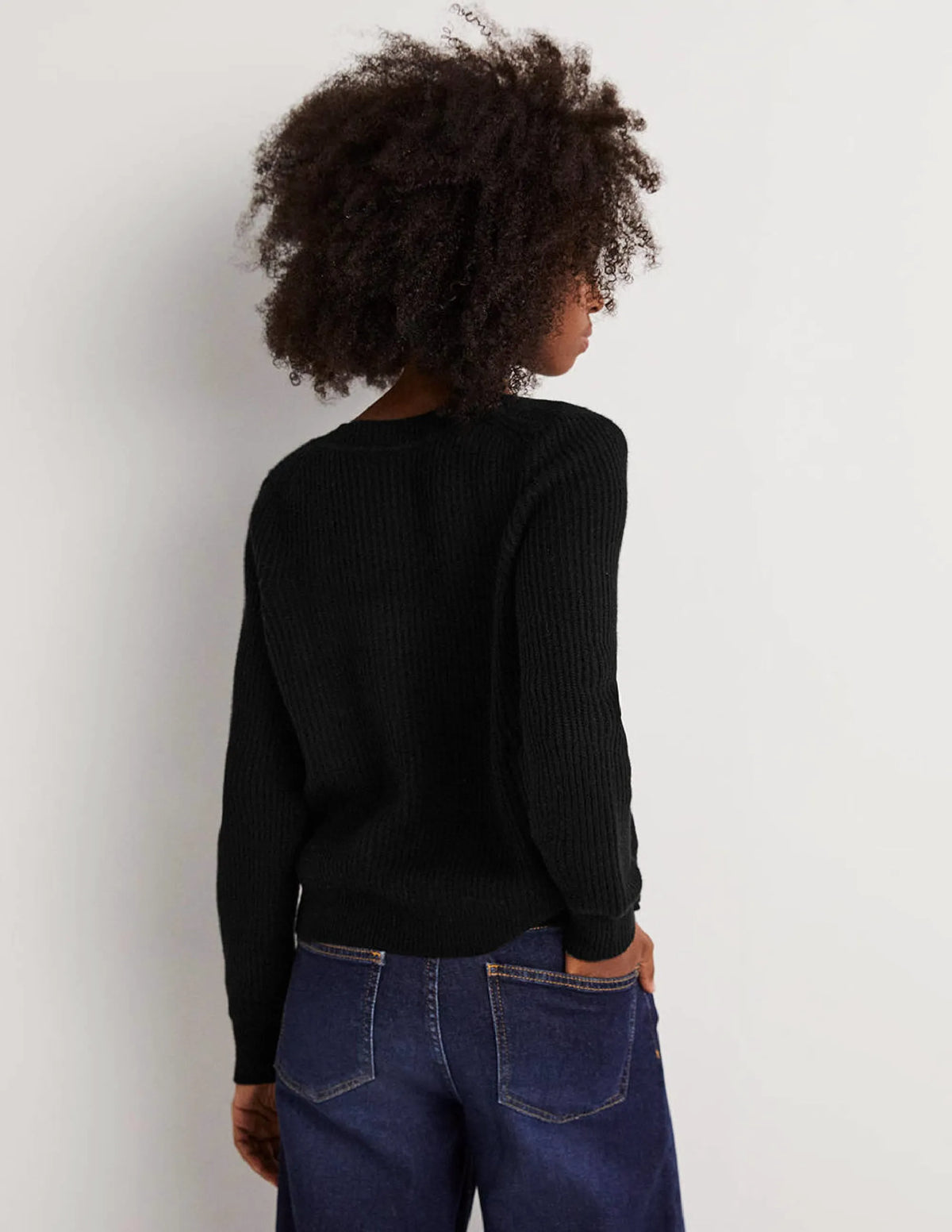 Cashmere Scoop Neck Sweater-Black