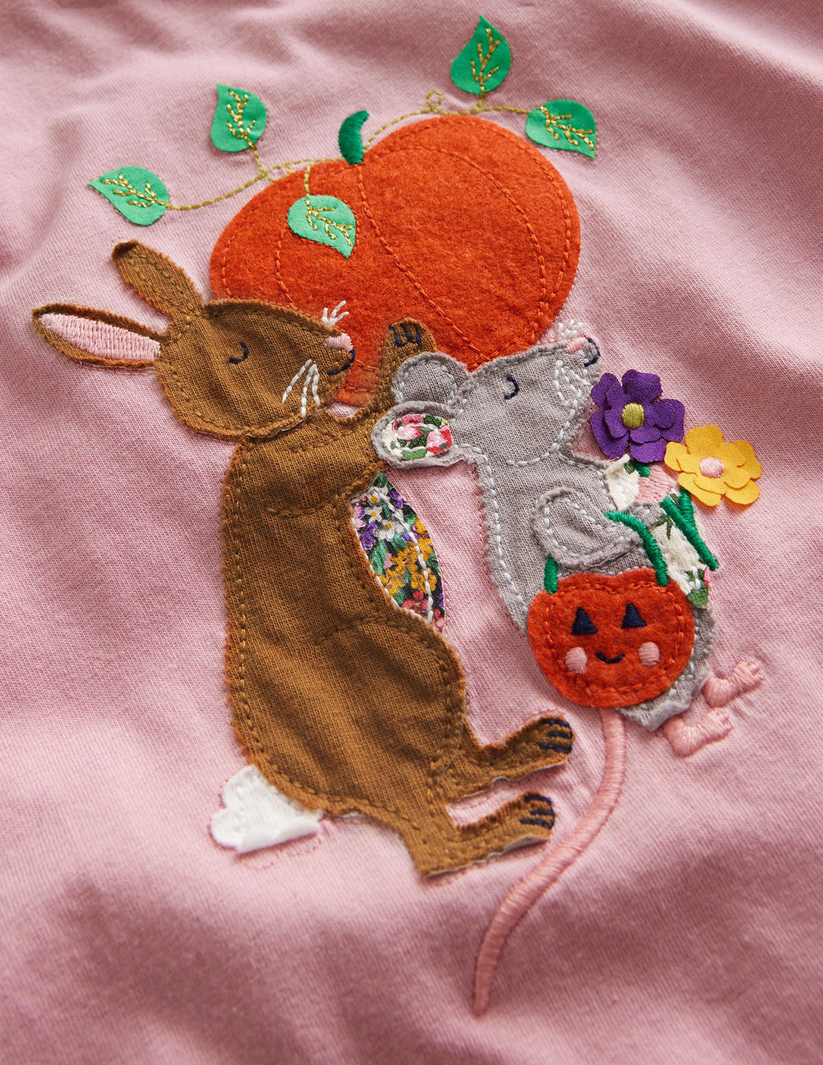 Puff Sleeve Appliqué T-shirt-Almond Pink