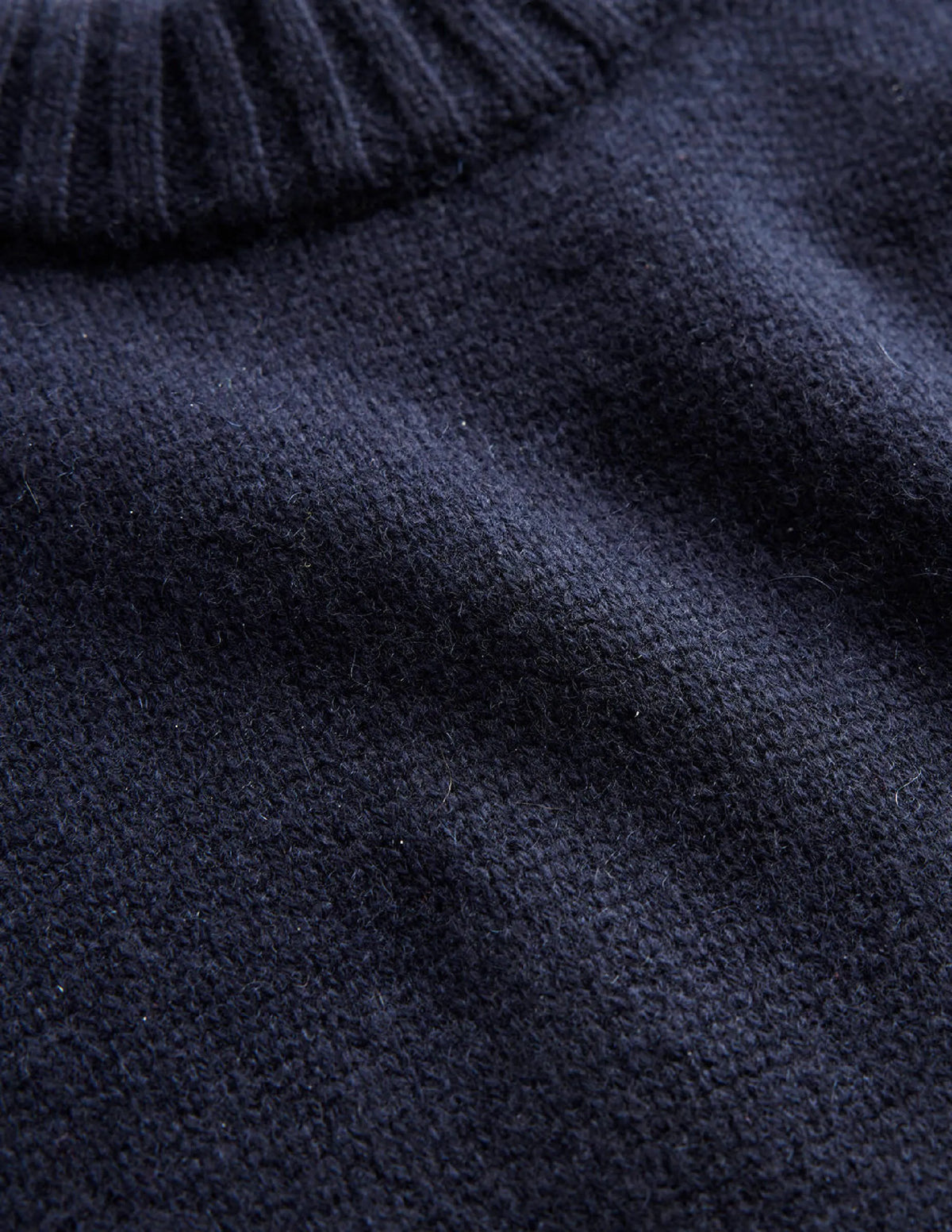 Chunky Cashmere Crew Neck Vest-navy