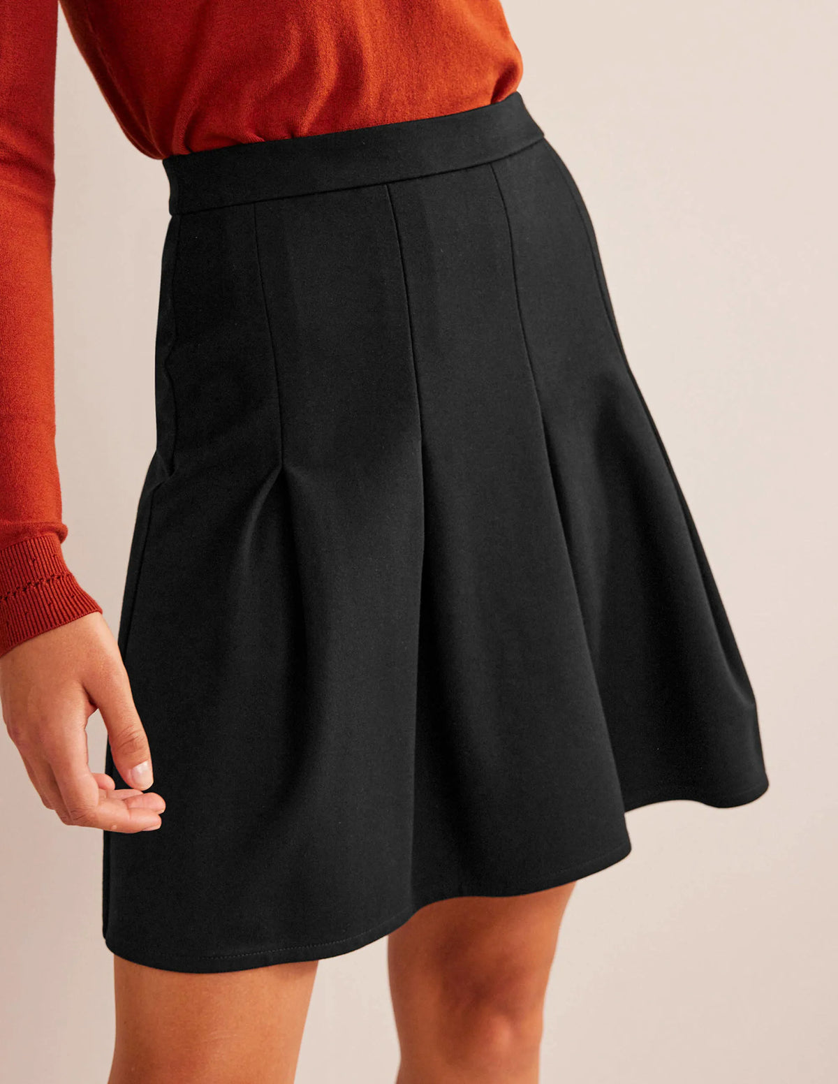 Flippy Ponte Mini Skirt-Black