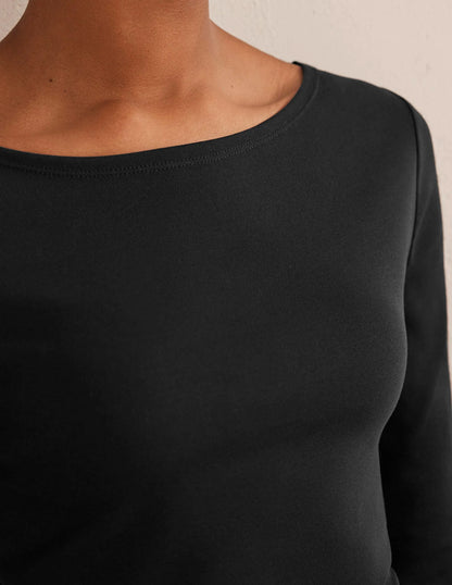 Essential Boatneck Top-Black