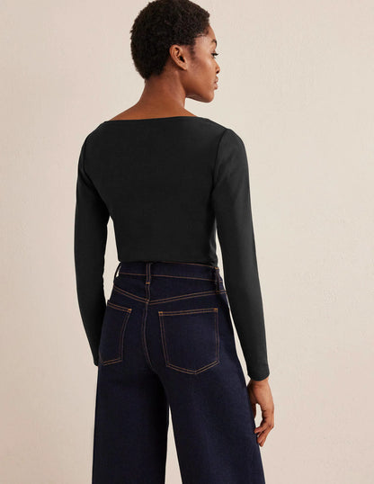 Essential Boatneck Top-Black