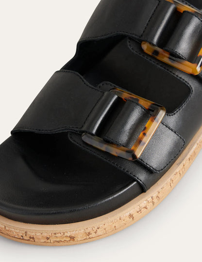 Chunky Flat Buckled Sandals-Black