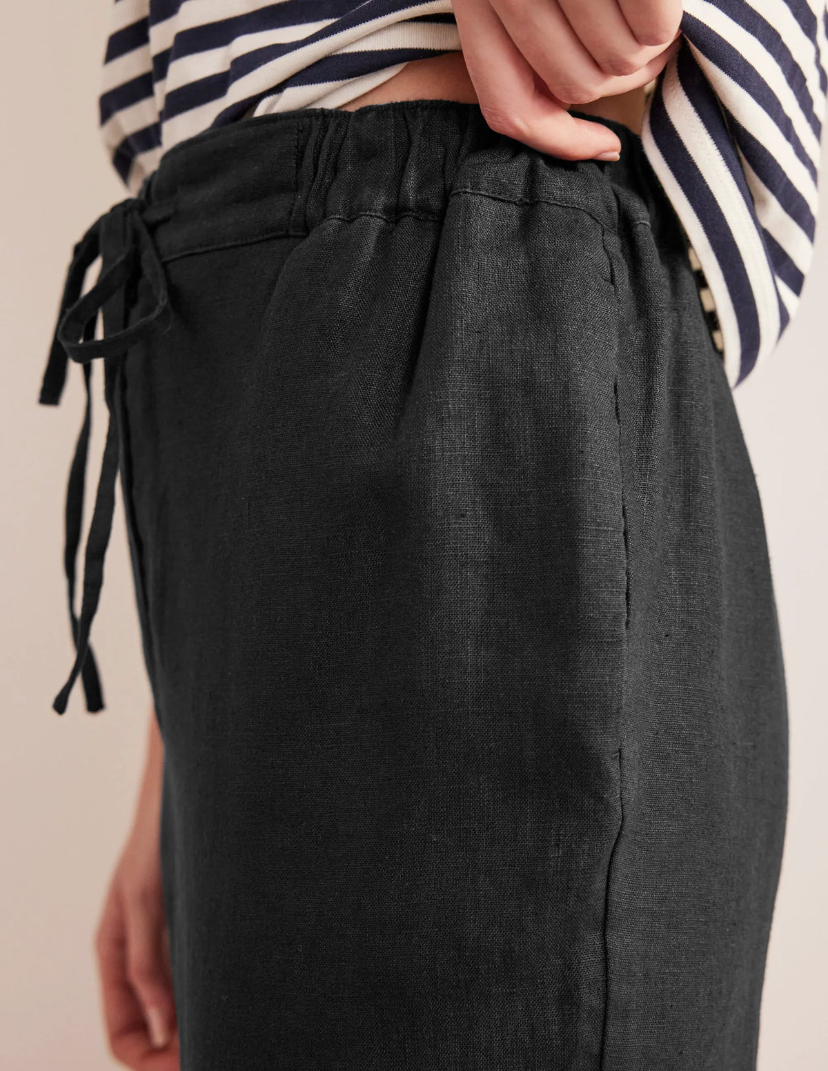Relaxed Linen Pull On Pants-Black