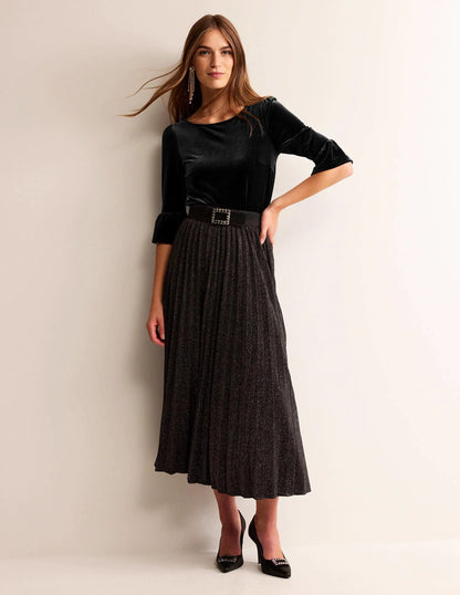 Velvet Ruffle Cuff Top-Black