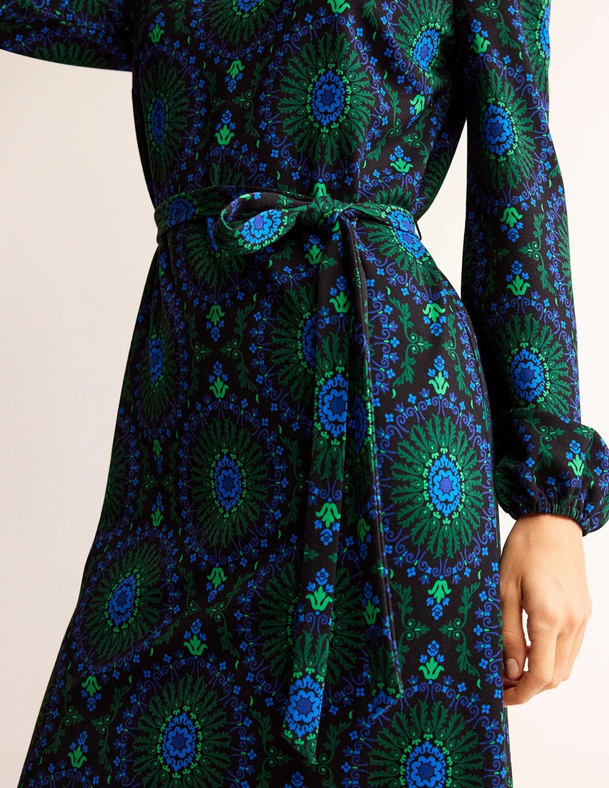 Violet Ponte Shift Dress-Black, Artizian Geo