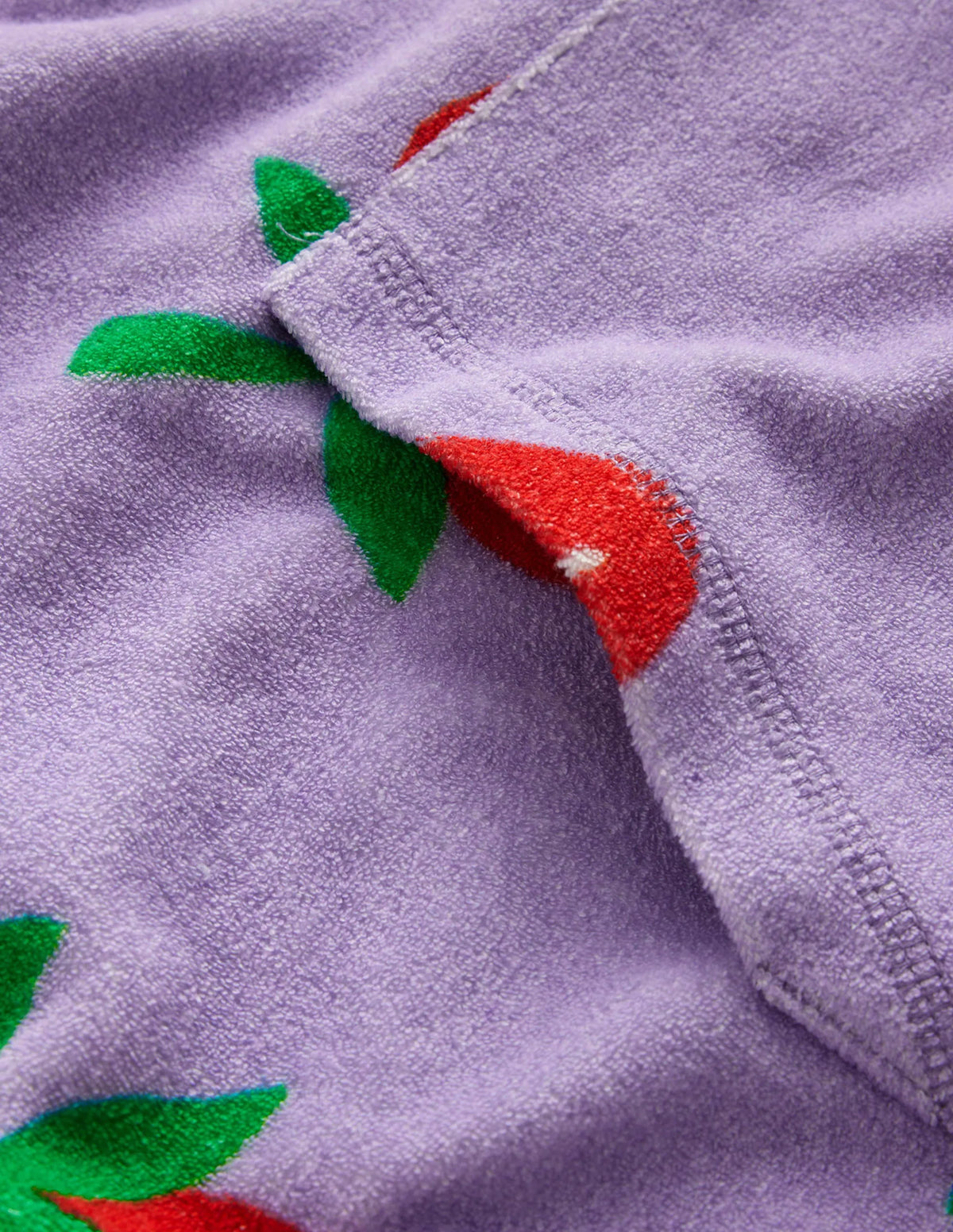 Towelling Throw-On-Parma Violet Strawberries
