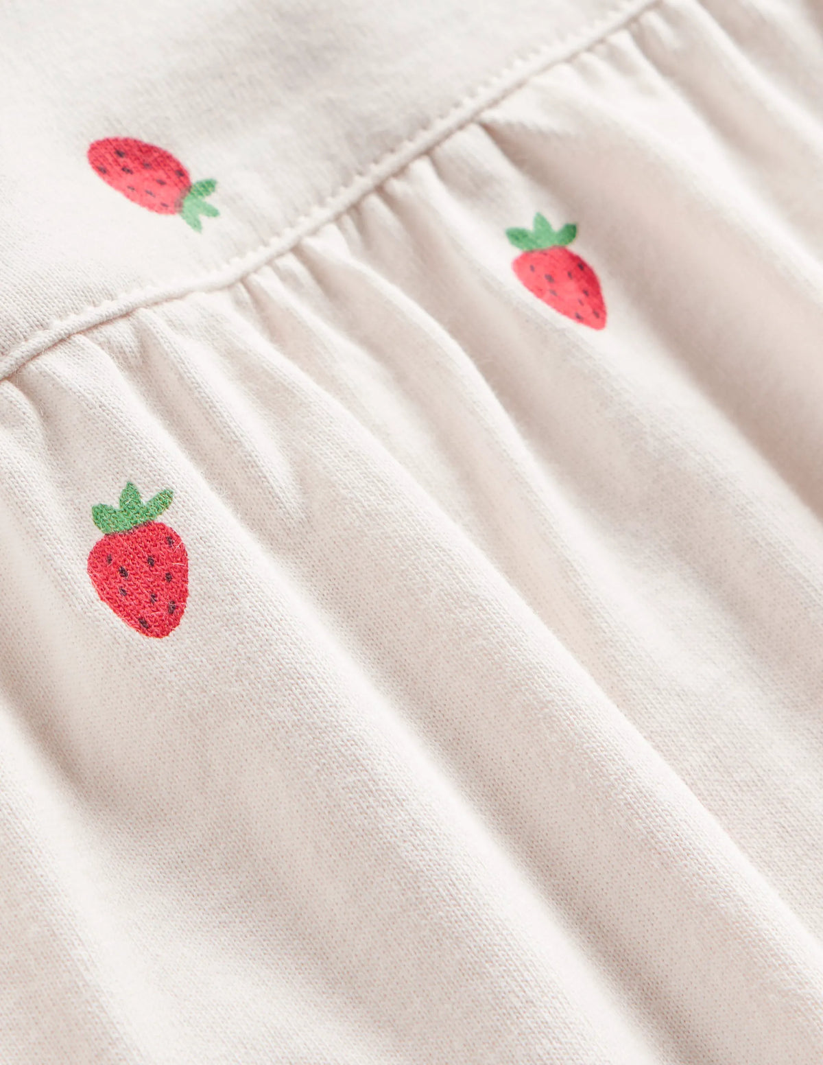 Short-Sleeve Nightie-Ivory Strawberry