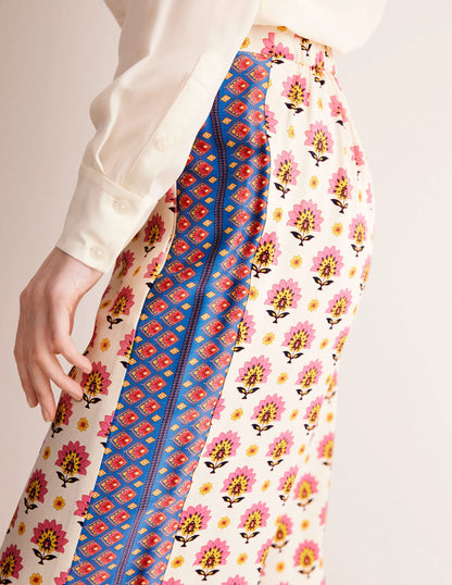 Straight Cropped Satin Pants-Passion Geo