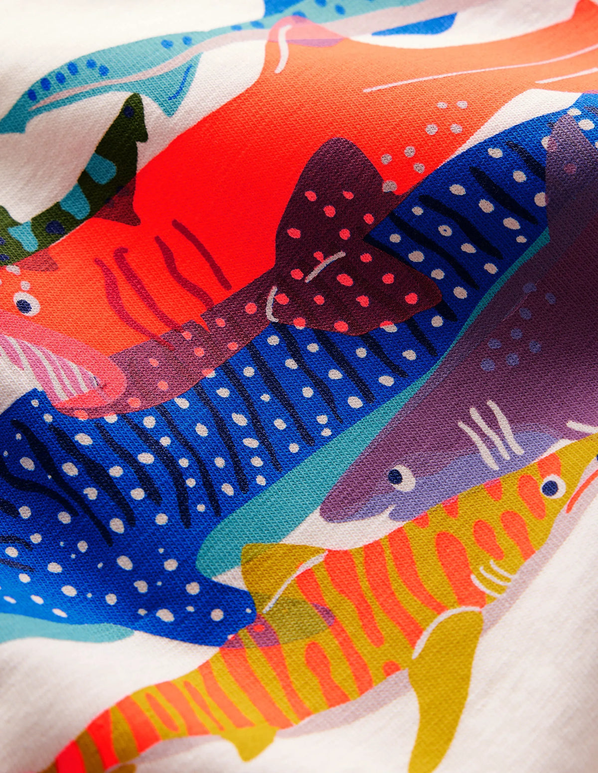 Short Sleeve Riso T-Shirt-Soft Ivory Sharks