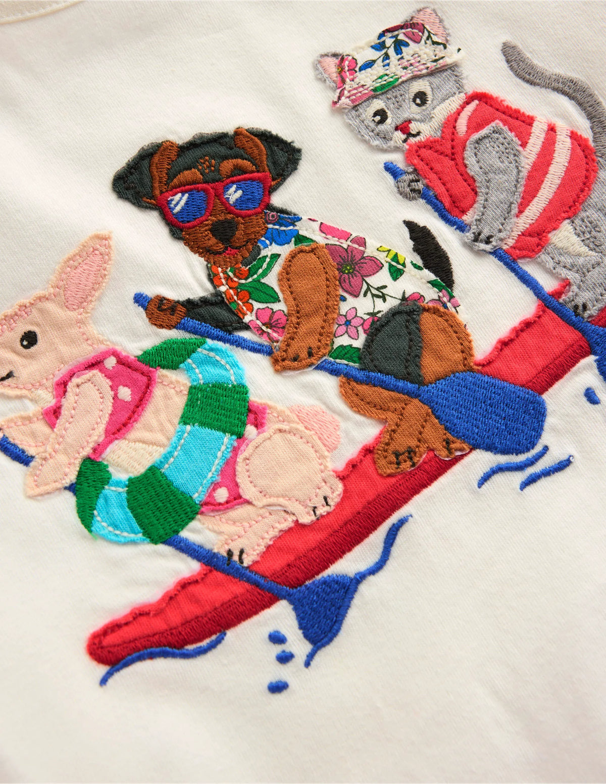Short Sleeve Appliqué T-shirt-Ivory Rafting Pets