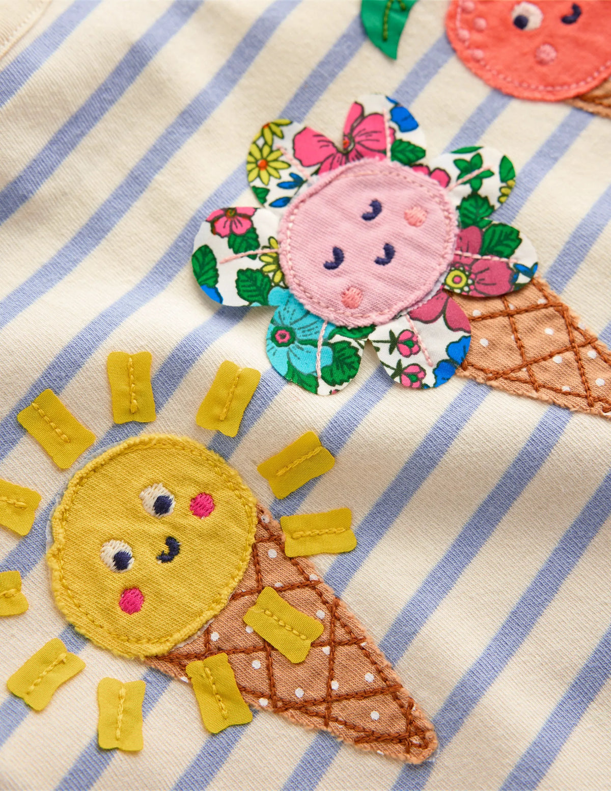 Short Sleeve Appliqué T-shirt-Glacier Blue/ Ivory Ice Creams
