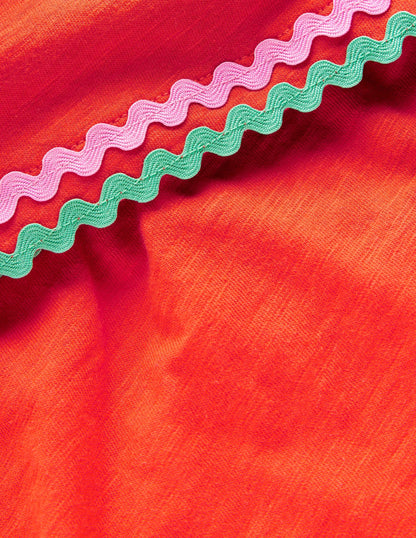 Trim Detail Pretty Top-Firecracker Red