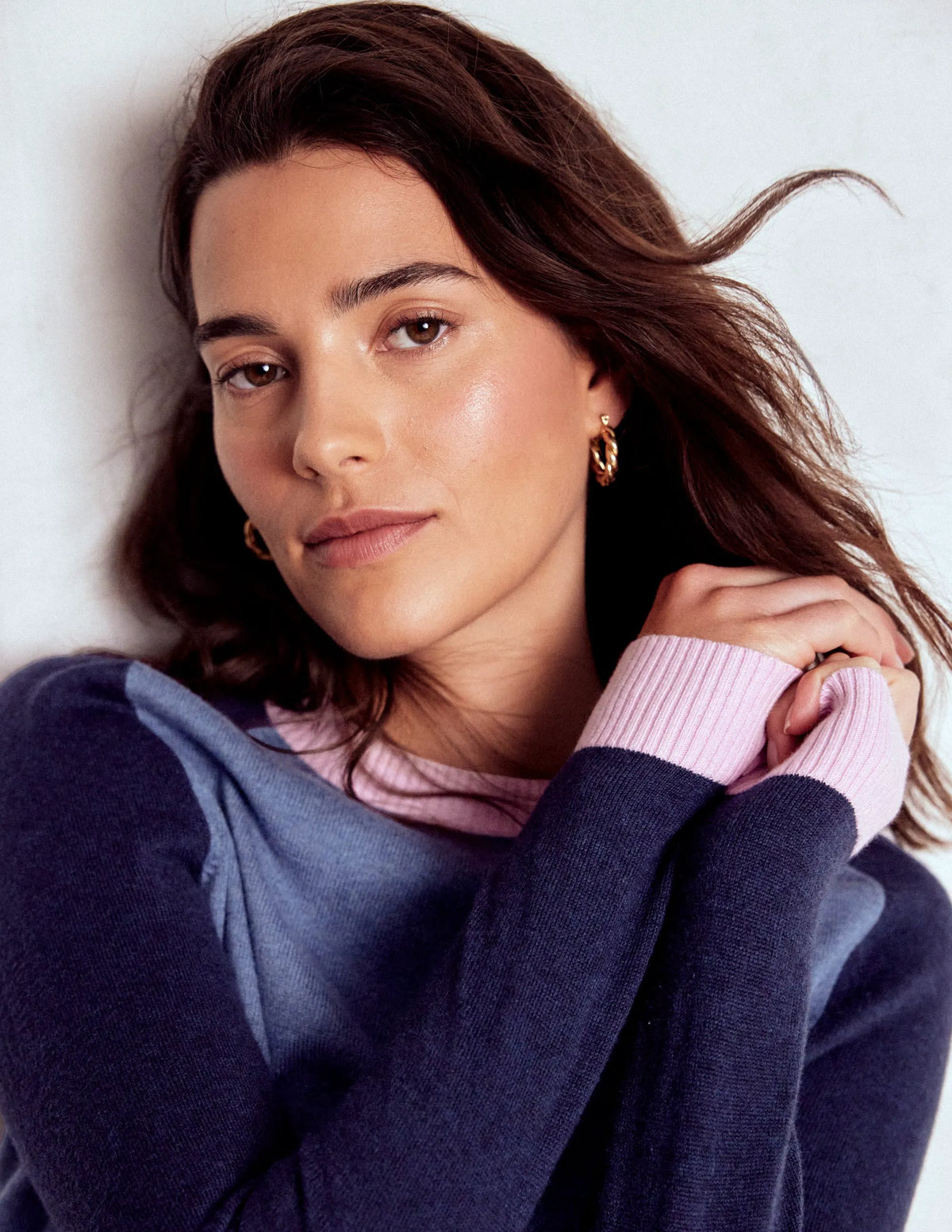 Meg Raglan Sleeve Sweater-Blue, Pink Colour Block