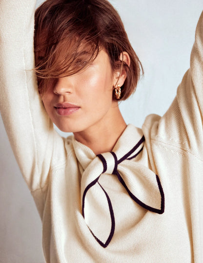 Knitted Bow Sweater-Warm Ivory
