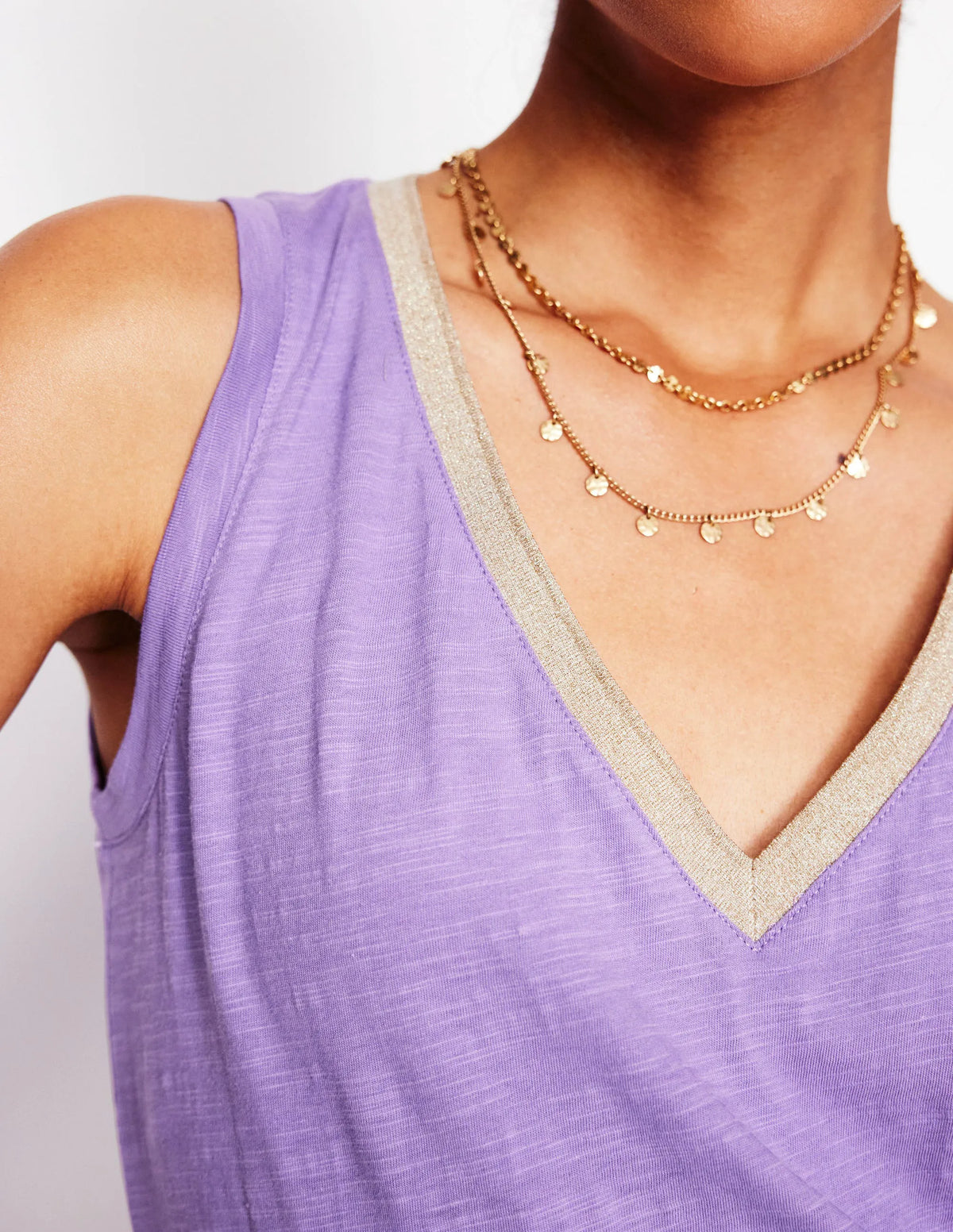 Metallic Trim V Neck Vest-Pretty Violet