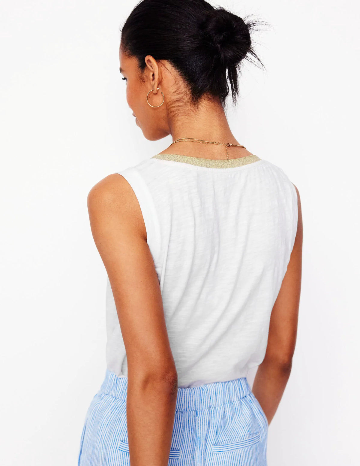 Metallic Trim V Neck Vest-White