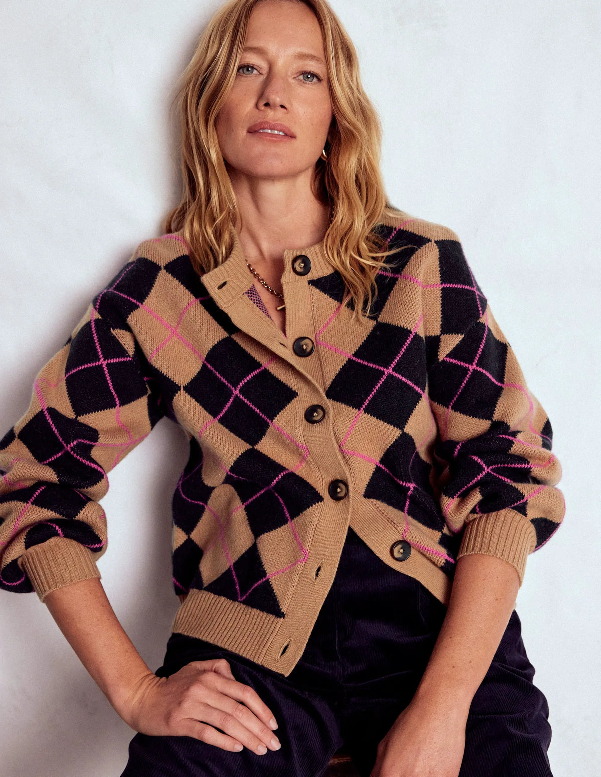Abi Jacquard Cardigan-Camel, Navy Argyle
