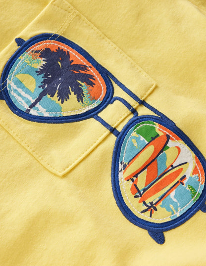 Short Sleeve Badge T-shirt-Sundress Holiday Sunglasses