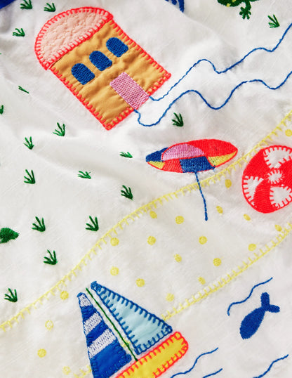 Logo Sundress-Soft Ivory Outdoor Scene