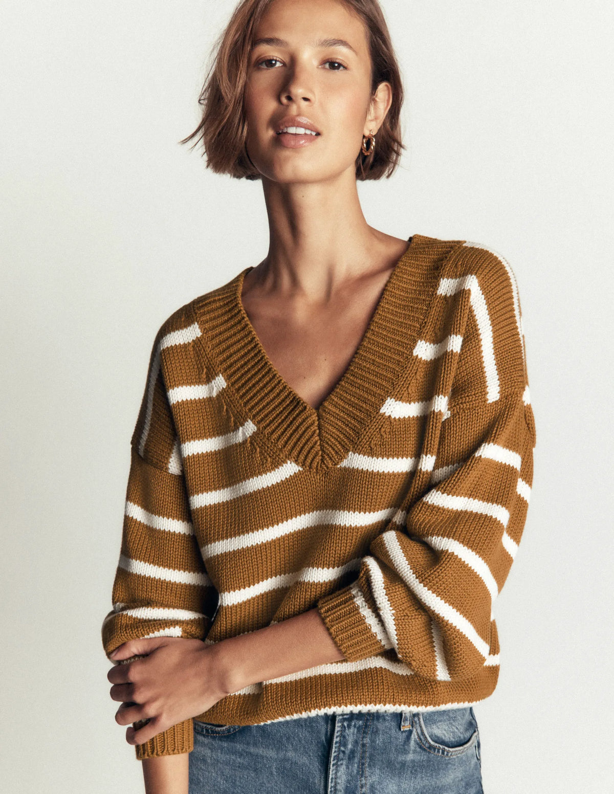 Lucy Cotton V-neck Sweater-Gingerbread, Ivory