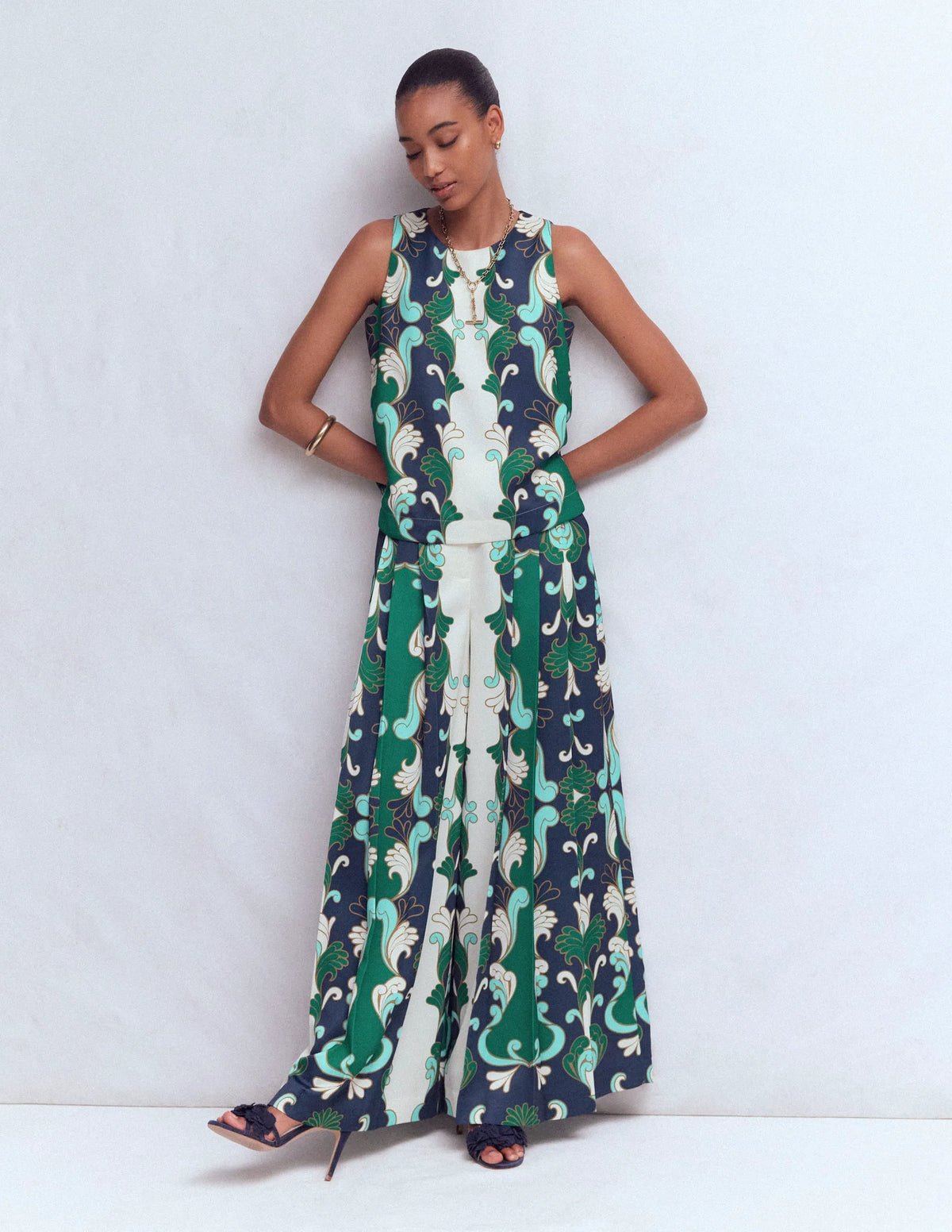 Relaxed Sleeveless Shell Top-Ivory, Foliage Whirl